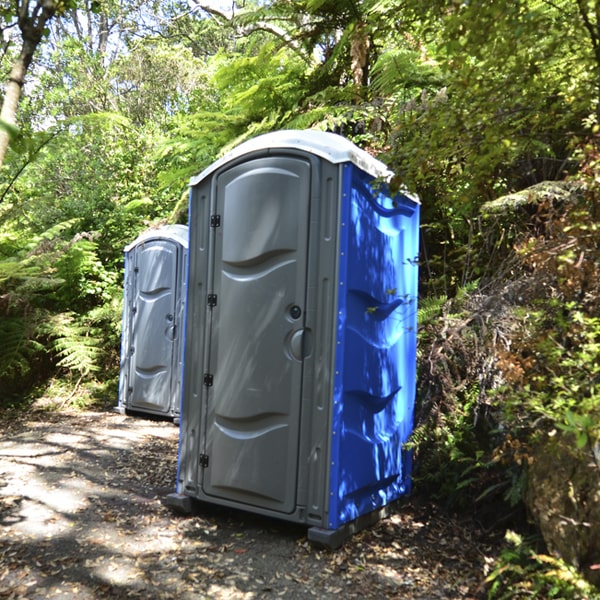 portable toilets available in Lely for short and long term use